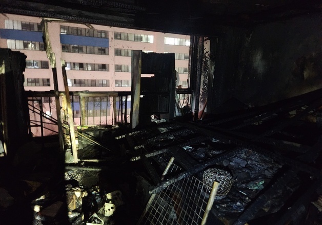 부산 수영구 아파트서 불…60대 전신 2도 화상
