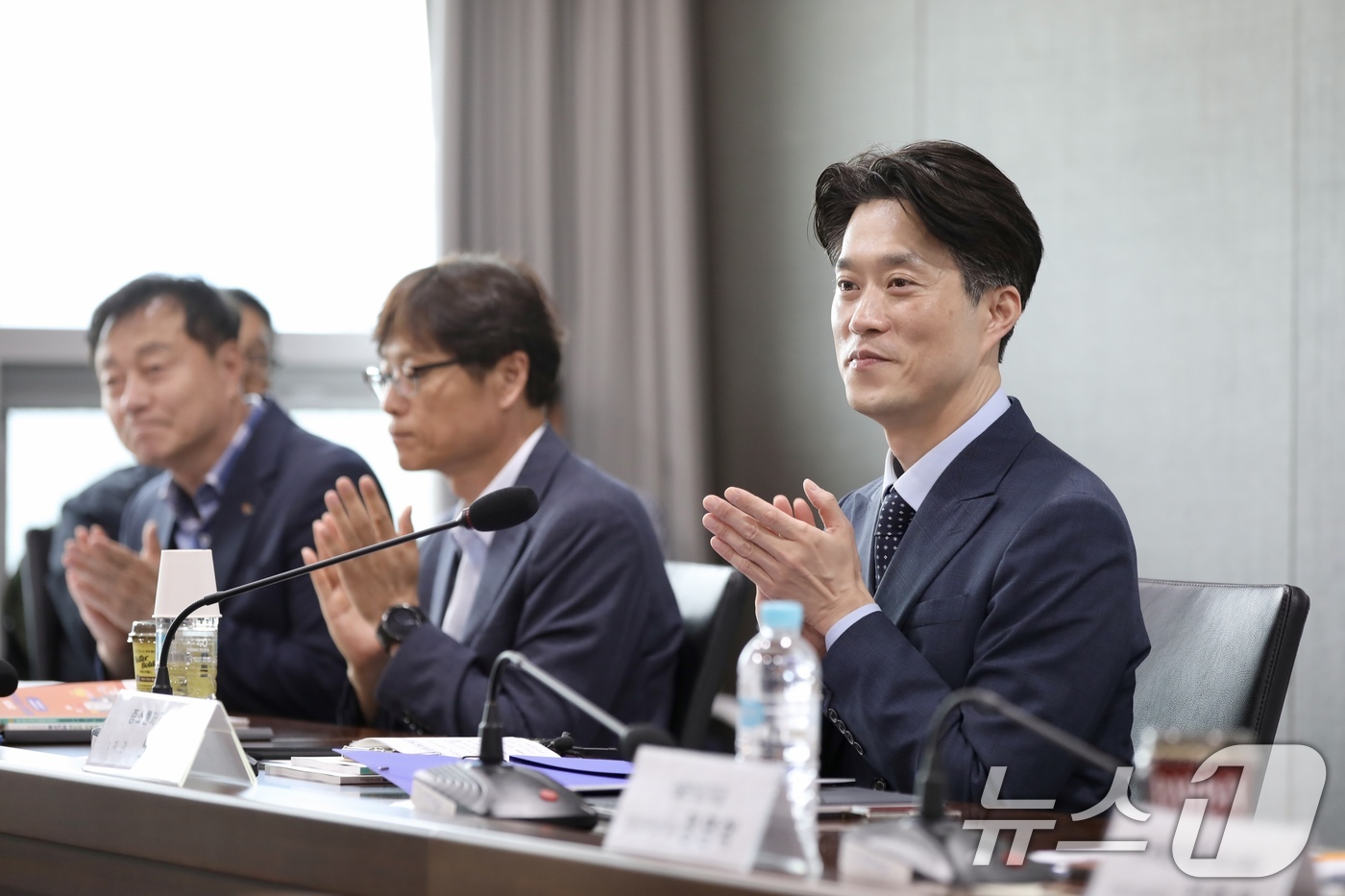 (서울=뉴스1) = 노용석 중소벤처기업부 1차관이 17일 경기도 성남시 판교창업존에서 열린 ‘재도전 걸림돌 발굴 현장 간담회’에서 인사말을 하고 있다.  (중소벤처기업부 제공. 재 …