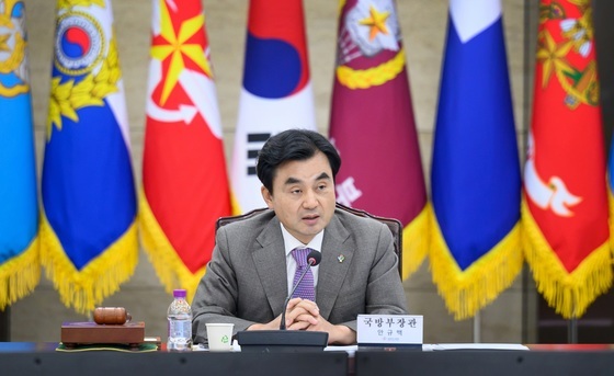국방장관 "6·25 전쟁 폐허 위 문화강국 이뤄…국방개혁 완수할 것"