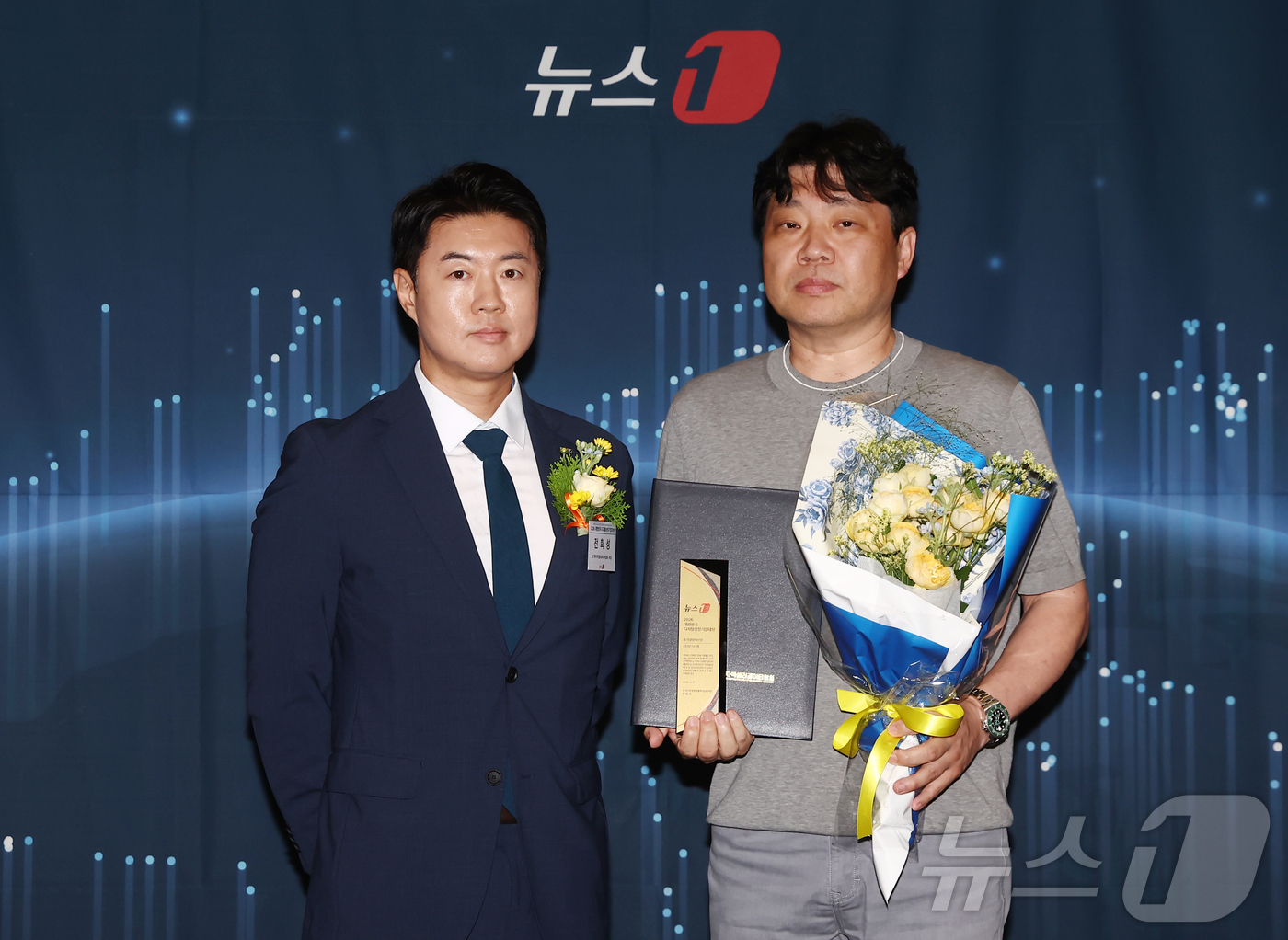 (서울=뉴스1) 김민지 기자 = 전화성 초기투자액셀러레이터협회장이 17일 오후 서울 중구 프레스센터에서 '대한민국 중소기업의 힘, 디지털 혁신으로 글로벌 성장 잇다'를 주제로 열린 …