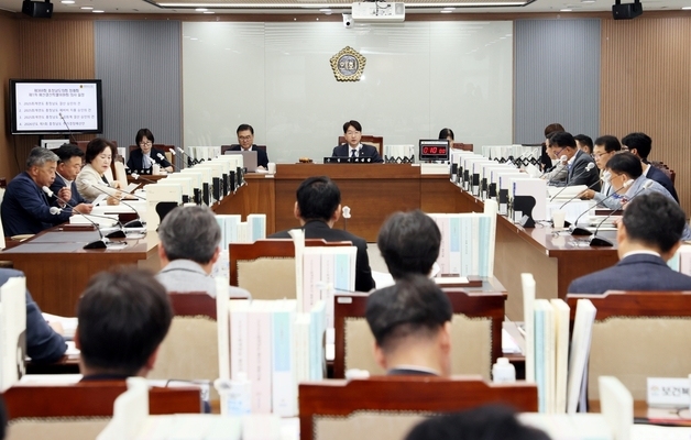 충남도의회 예결특위, 도 결산안·1회 추경안 등 원안 가결