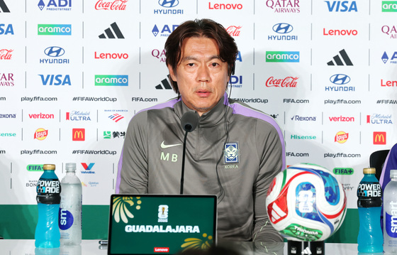 멕시코전 각오 밝히는 홍명보 감독