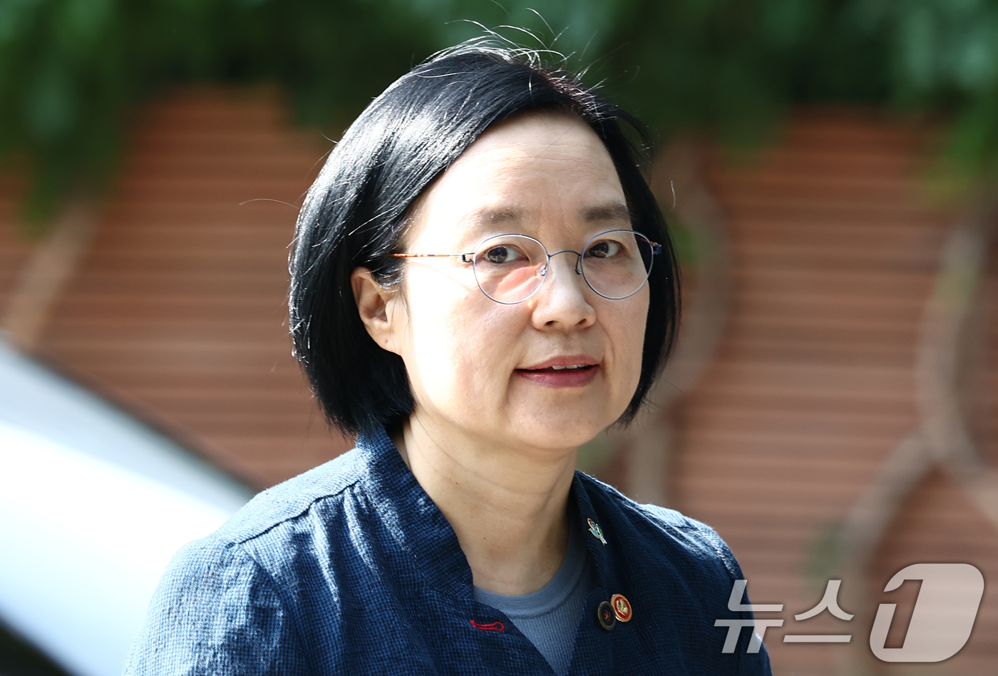(서울=뉴스1) 김민지 기자 = 한성숙 국무총리 후보자가 18일 오전 서울 종로구 금융감독원 연수원에 마련된 인사청문회 준비 사무실로 들어가고 있다. 2026.6.18/뉴스1