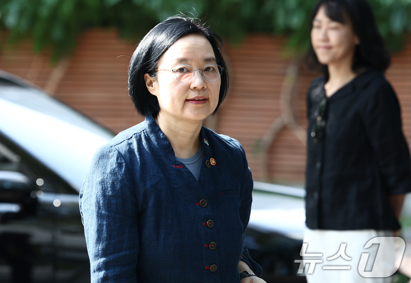 (서울=뉴스1) 김민지 기자 = 한성숙 국무총리 후보자가 18일 오전 서울 종로구 금융감독원 연수원에 마련된 인사청문회 준비 사무실로 들어가고 있다. 2026.6.18/뉴스1
