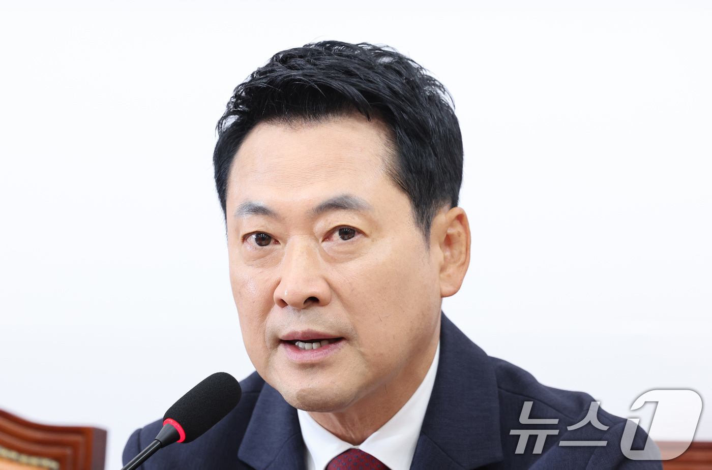 (서울=뉴스1) 신웅수 기자 = 장동혁 국민의힘 대표가 18일 서울 여의도 국회에서 열린 최고위원회의에서 발언하고 있다. 2026.6.18/뉴스1