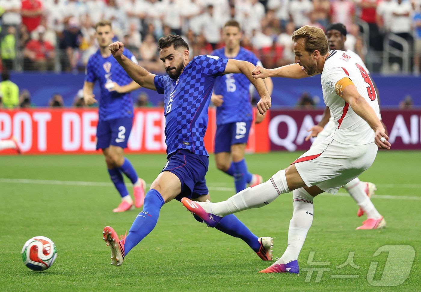 (AFP=뉴스1) = 17일(현지시간) 미국 텍사스 알링턴의 댈러스 스타디움에서 열린 FIFA 월드컵 2026 조별리그 L조 잉글랜드와 크로아티아의 경기에서 잉글랜드의 9번 해리 …