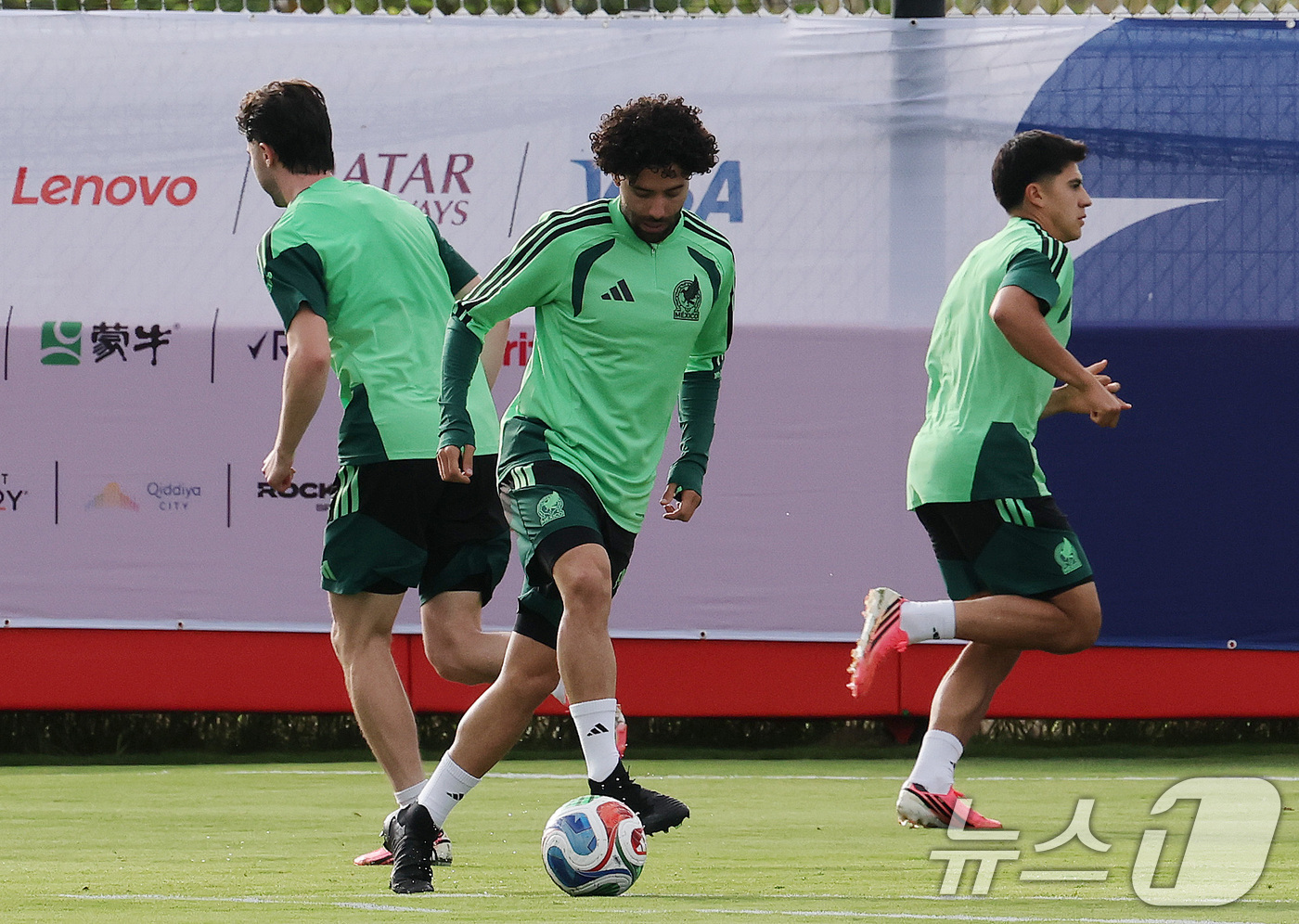 (과달라하라(멕시코)=뉴스1) 임세영 기자 = 멕시코 축구 국가대표팀 세사르 우에르타가 2026 북중미 월드컵 대한민국과의 조별리그 2차전을 하루 앞둔 17일(현지시간) 멕시코 과 …