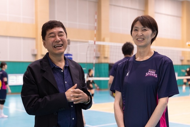 '기본기가 차이 만든다'…요시하라 감독, 세화여중·여고 배구부 특별레슨