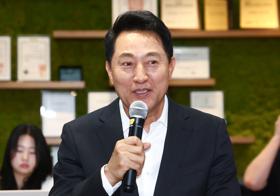 서울영커리언스 인턴들 만난 오세훈 시장