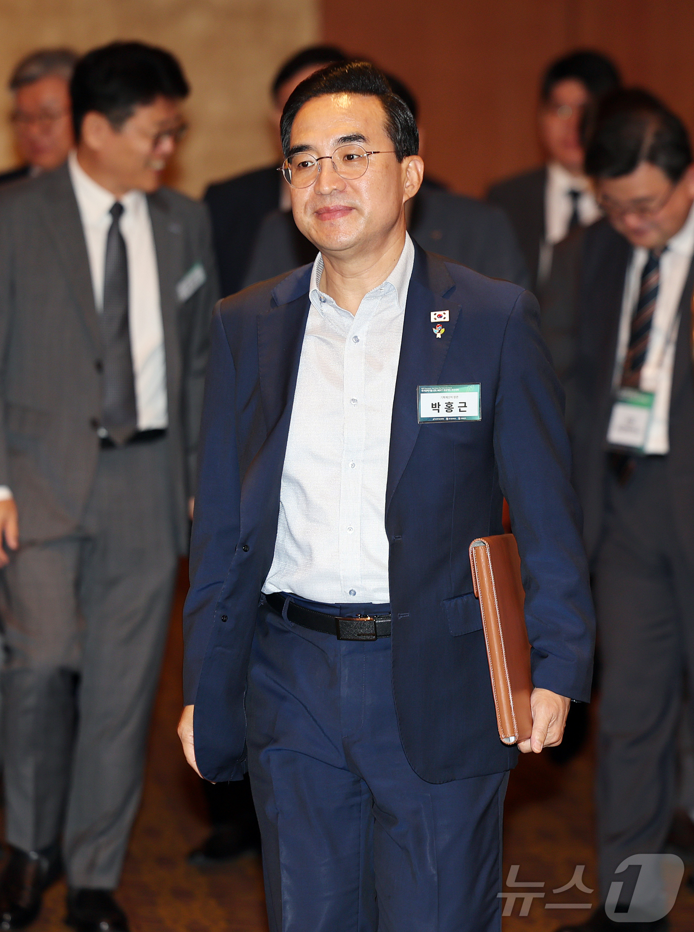 (서울=뉴스1) 김진환 기자 = 박홍근 기획예산처 장관이 18일 오후 서울 중구 롯데호텔에서 열린 국가전략기술 선도 NEXT 프로젝트 추진대회에 참석하고 있다. 2026.6.18/ …