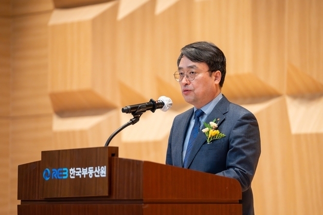 이헌욱 부동산원장 "실거래가, 만능 아냐…통계 논란, 조작 아닌 수정"