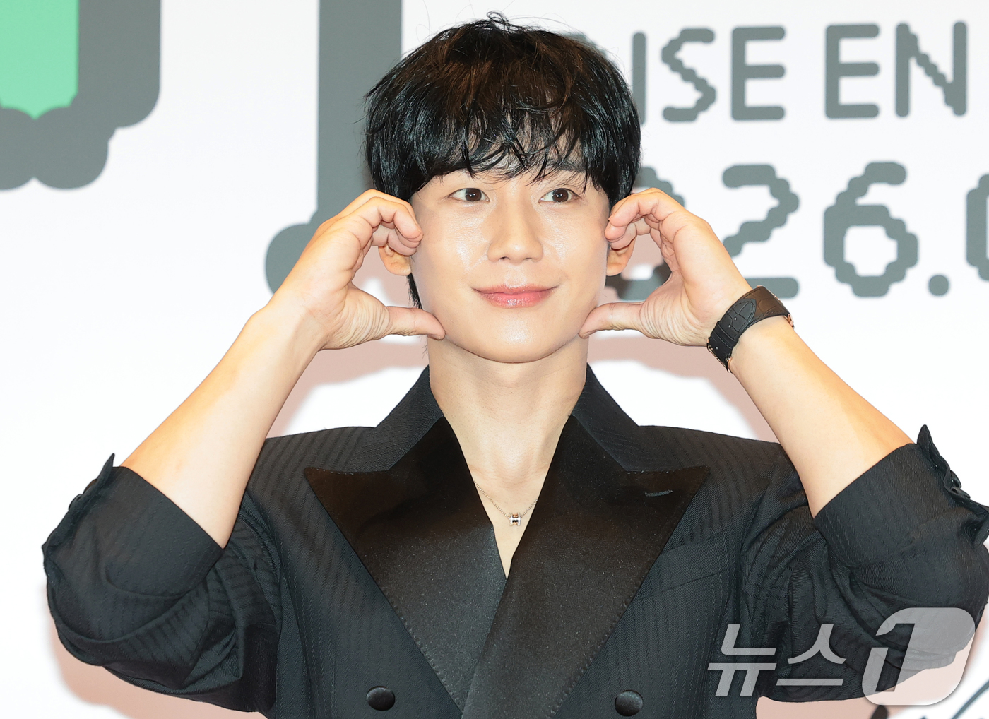 (서울=뉴스1) 권현진 기자 = 배우 정해인이 18일 서울 용산구 CGV 용산아이파크몰에서 열린 ’22회 미쟝센단편영화제‘ 개막식에 참석해 포즈를취하고 있다. 2026.6.18/뉴 …