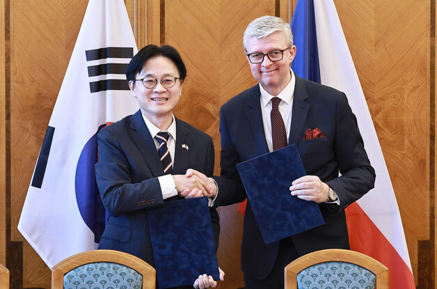 김정관 장관, 체코에 "EU 산업가속화법, 韓 원전 협력 제약" 우려 전달