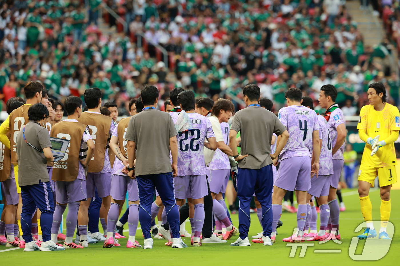 (과달라하라(멕시코)=뉴스1) 임세영 기자 = 대한민국 축구국가대표팀 홍명보 감독이 18일(현지시간) 멕시코 과달라하라 스타디움에서 열린 2026 북중미 월드컵 A조 조별리그 2차 …