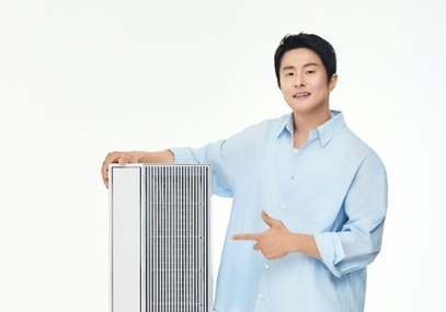 "실외기 없어도 시원하게"…무더위에 '창문형 에어컨' 경쟁 [강추아이템]