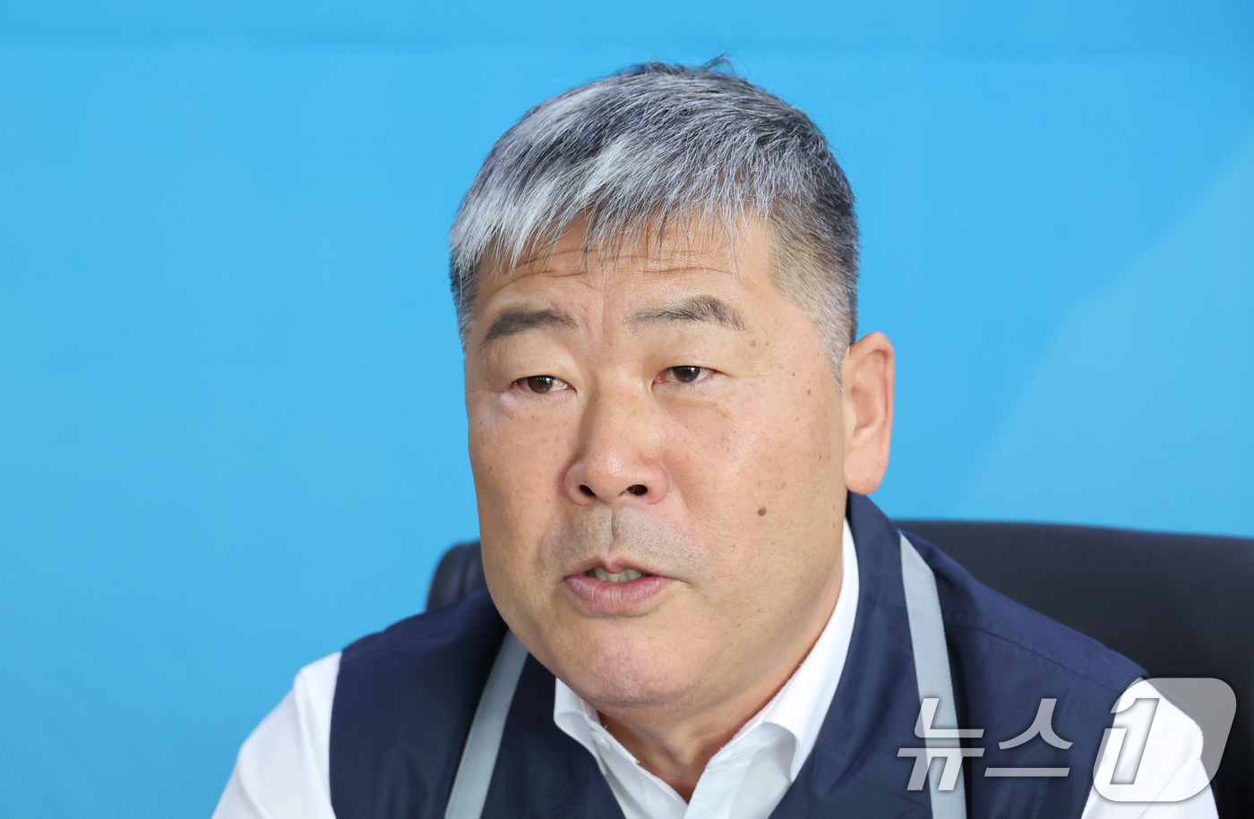 (서울=뉴스1) 신웅수 기자 = 김동명 한국노총 위원장이 19일 서울 여의도 한국노총에서 열린 국민의힘 간담회에서 인사말을 하고 있다. 2026.6.19/뉴스1