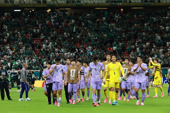 멕시코전 0-1 석패, 아쉬워하는 대표팀