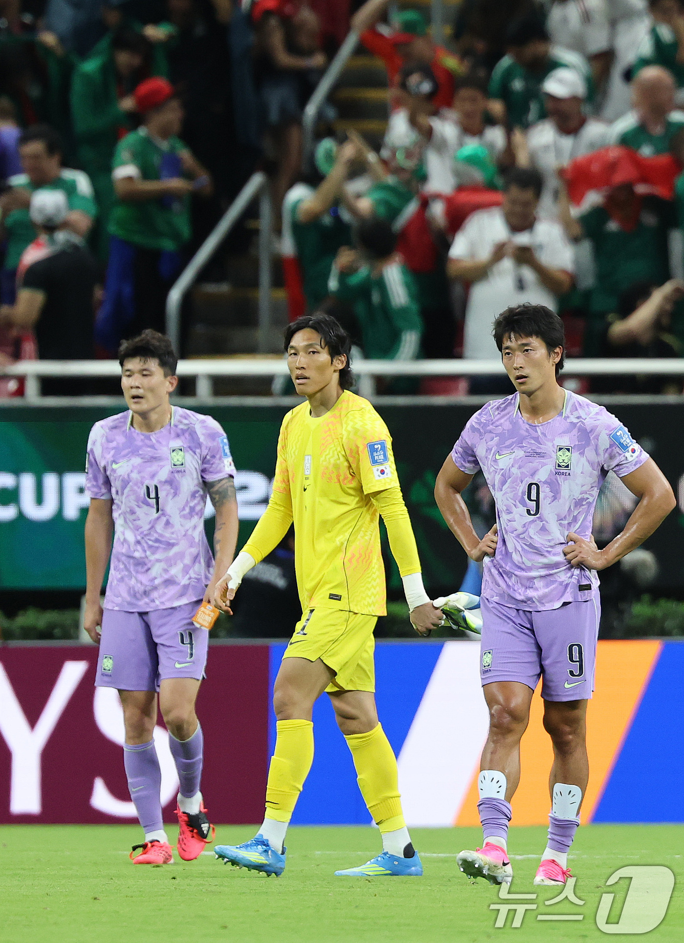 (과달라하라(멕시코)=뉴스1) 박지혜 기자 = 대한민국 축구국가대표팀 김승규를 비롯한 선수들이 18일(현지시간) 멕시코 과달라하라 스타디움에서 열린 2026 북중미 월드컵 A조 조 …