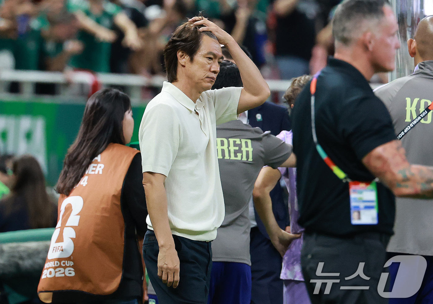 (과달라하라(멕시코)=뉴스1) 임세영 기자 = 홍명보 대한민국 축구국가대표팀 감독이 18일(현지시간) 멕시코 할리스코주 사포판 과달라하라 스타디움에서 2026 북중미 월드컵 A조 …