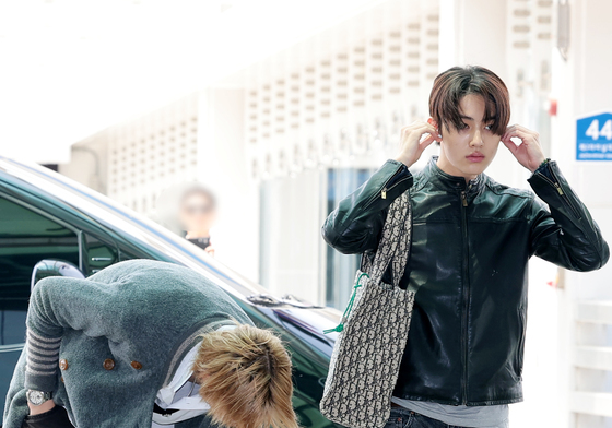마틴·성현, 의상점검