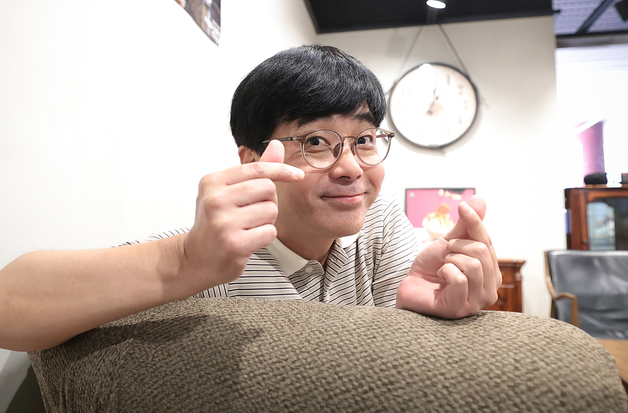 李대통령도 빵 터진 성대모사…안윤상 "내 몸속에 청와대 있어" [N인터뷰]②