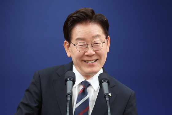 이재명 대통령 '미소'