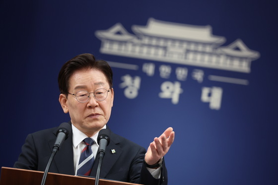 답변하는 이재명 대통령