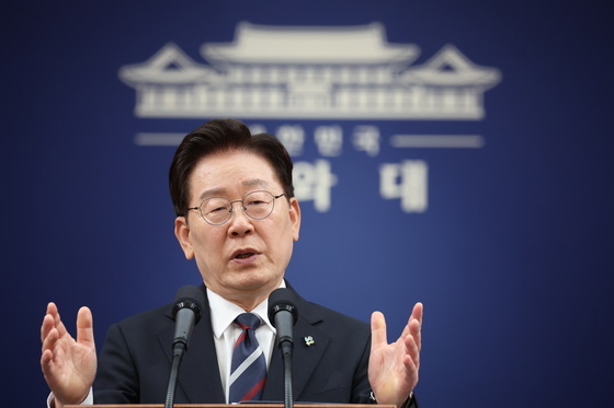 李 "원수 싸우듯 말아야"…친명은 "정청래 비판", 친청은 언급 無(종합)