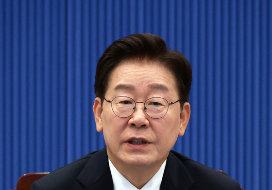 민주, 李대통령 유럽순방 브리핑에 "소탈한 모습으로 소통"