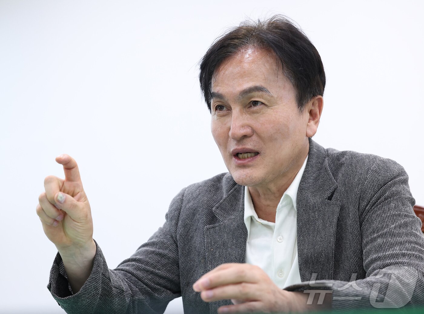 본문 이미지 - 류삼영 서울 동작구청장 당선인이 19일 서울 동작구청에 마련된 인수위 사무실에서 뉴스1과 인터뷰를 하고 있다. ⓒ 뉴스1 김성진 기자