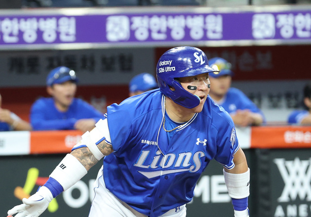 '43세' 삼성 최형우, 시즌 10호 홈런…19시즌 연속 두 자릿수 홈런