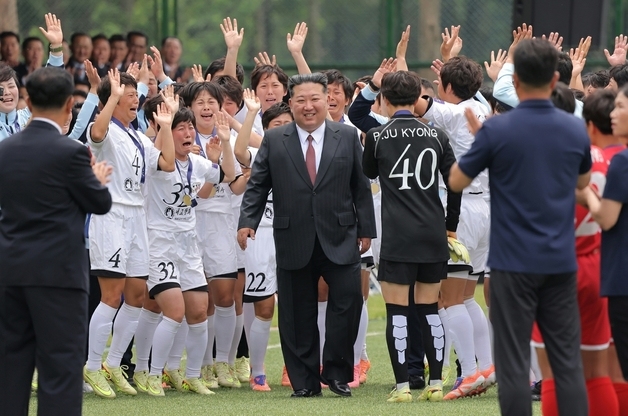 北, 'AFC 여자 우승' 띄우기…김정은 치적·체제 결속 선전 활용