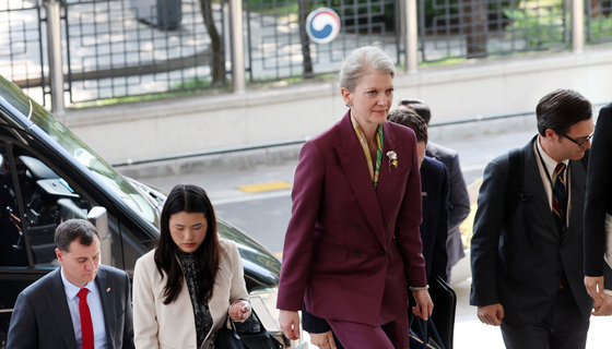 외교부 찾은 리슨 후커 미 국무부 정무차관