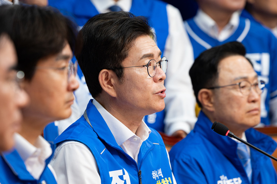 '투표하면 바뀝니다' 정원오 민주당 서울시장 후보, 본투표 하루 앞두고 투표 참여 호소