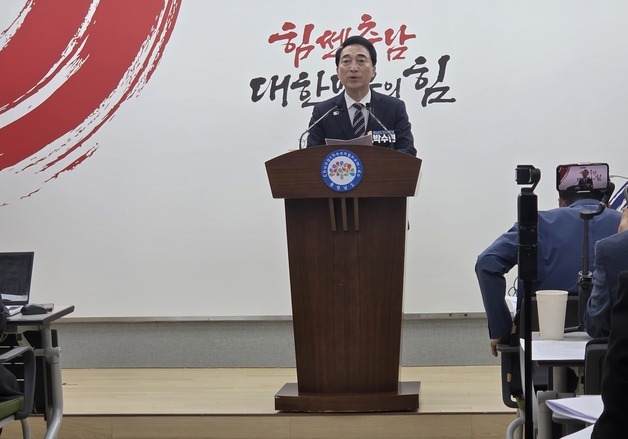 박수현·김태흠, 소회 밝히며 지지 호소…상대 자극 발언 자제(종합)