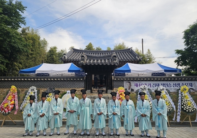 장수군, 한글학자 '건재 정인승' 선생 제40회 추모제 거행