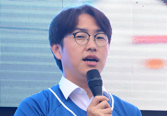 지지 호소하는 하정우 후보