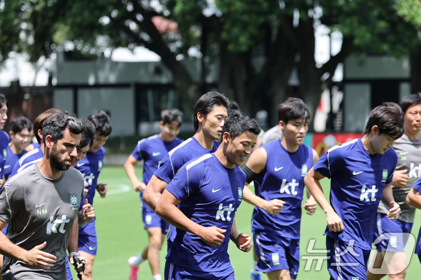 (과달라하라(멕시코)=뉴스1) 임세영 기자 = 대한민국 축구 국가대표팀 선수들이 19일(현지시간) 멕시코 과달라하라 인근 사포판에 위치한 베이스캠프 훈련장 치바스 바예 베르데에서 …