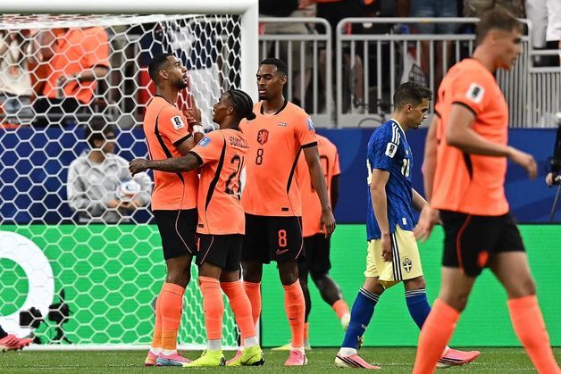 일본과 비겼던 네덜란드, 스웨덴 5-1 완파…학포 2골 1도움 맹활약