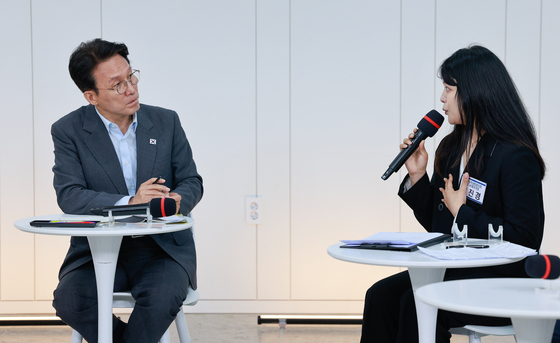 '총리가 대학생이라면 선관위 사태 어떻게?'
