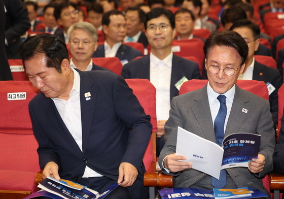 민주당 당선자 워크숍 참석한 김민석·정청래