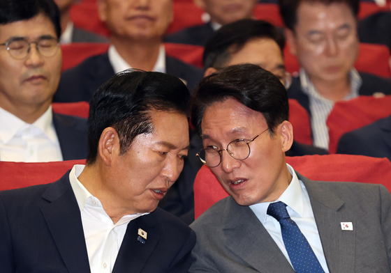 대화 나누는 김민석·정청래