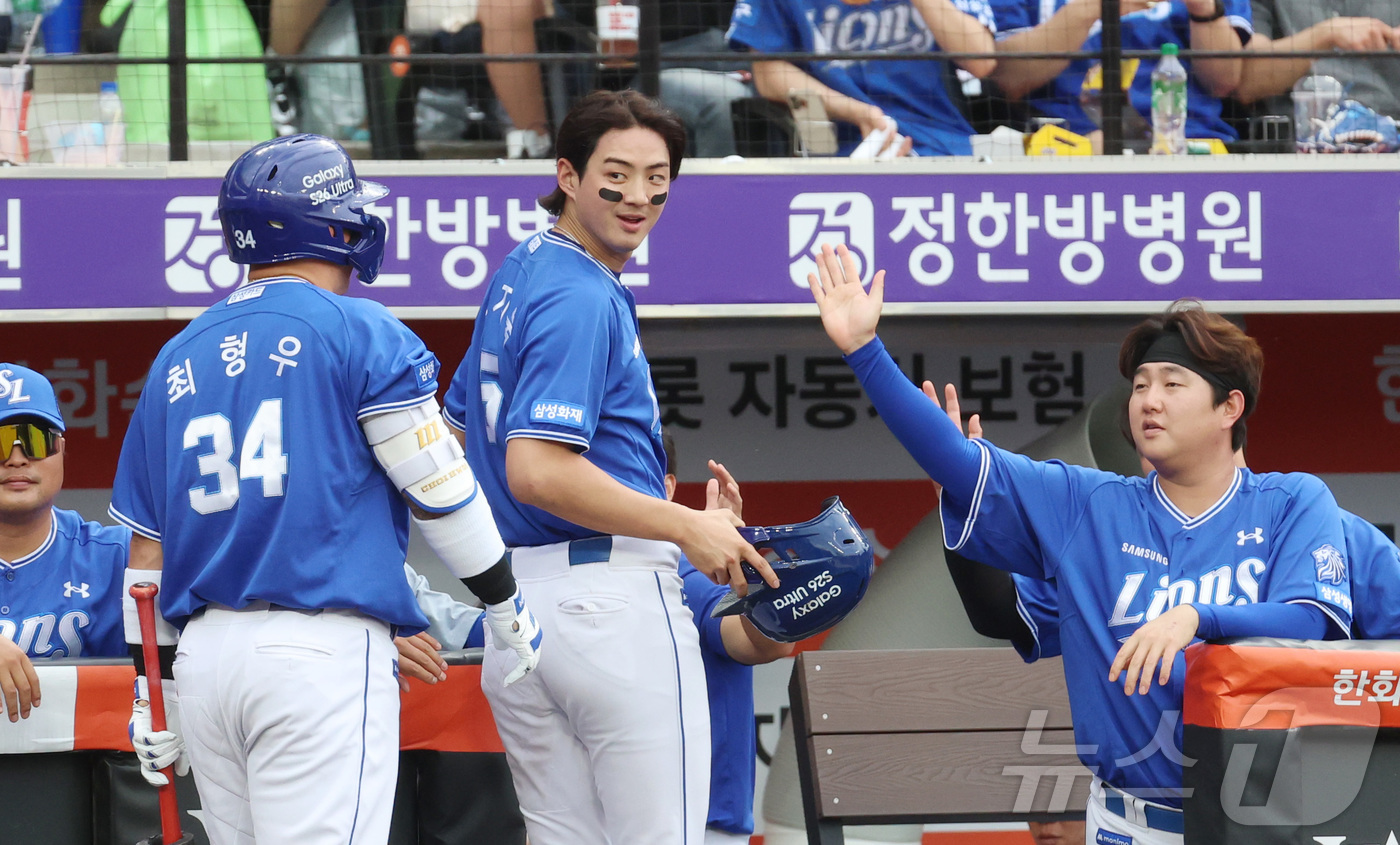 (대전=뉴스1) 김기남 기자 = 21일 대전 한화생명볼파크에서 열린 2026 신한 SOL KBO리그 삼성 라이온즈와 한화 이글스의 경기에서 삼성 구자욱이 3회초 2사 1,3루에서 …