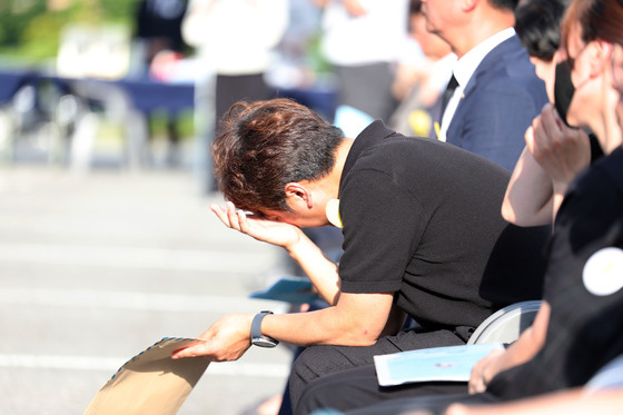 끝내 무너진 아버지