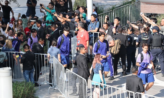 남아공과 결전 앞두고 몬테레이 도착한 대한민국 축구대표팀