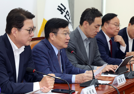 모두발언하는 정점식 원내대표