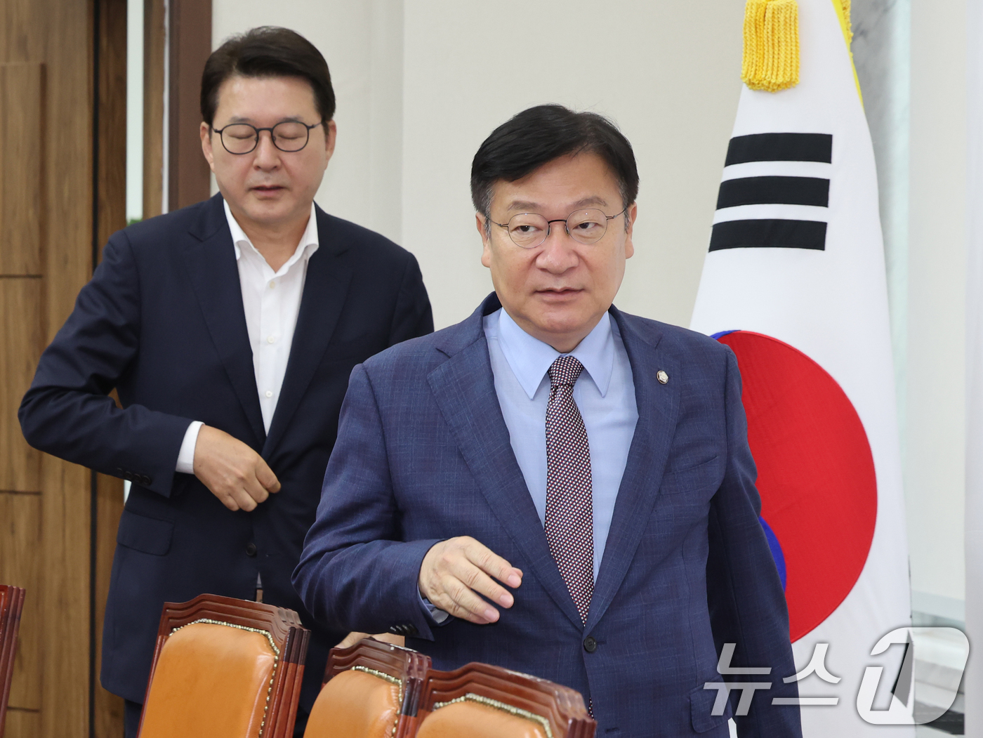 (서울=뉴스1) 황기선 기자 = 정점식 국민의힘 원내대표가 22일 오전 서울 여의도 국회에서 열린 최고위원회의에 참석하고 있다.  2026.6.22/뉴스1