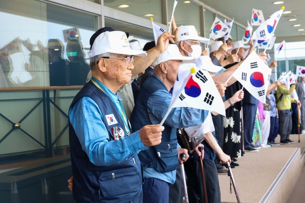 마사회, 6·25 참전용사 초청 행사 개최…'레클리스 기념경주' 진행