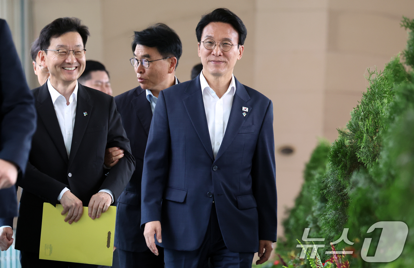 (서울=뉴스1) 김명섭 기자 = 김민석 국무총리가 22일 오전 서울 종로구 정부서울청사 별관에서 열린 출입기자단 간담회에 참석하고 있다.  2026.6.22/뉴스1