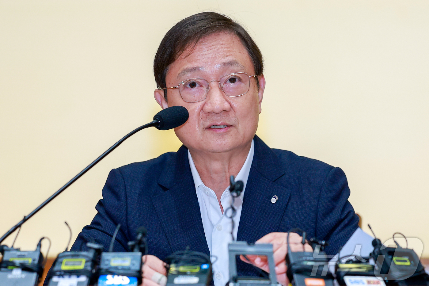 (서울=뉴스1) 안은나 기자 = 이찬진 금융감독원장이 22일 서울 여의도 금감원에서 열린 기자간담회에 참석해 모두 발언을 하고 있다. 2026.6.22/뉴스1